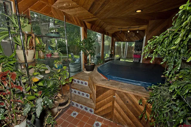 a view of outdoor space