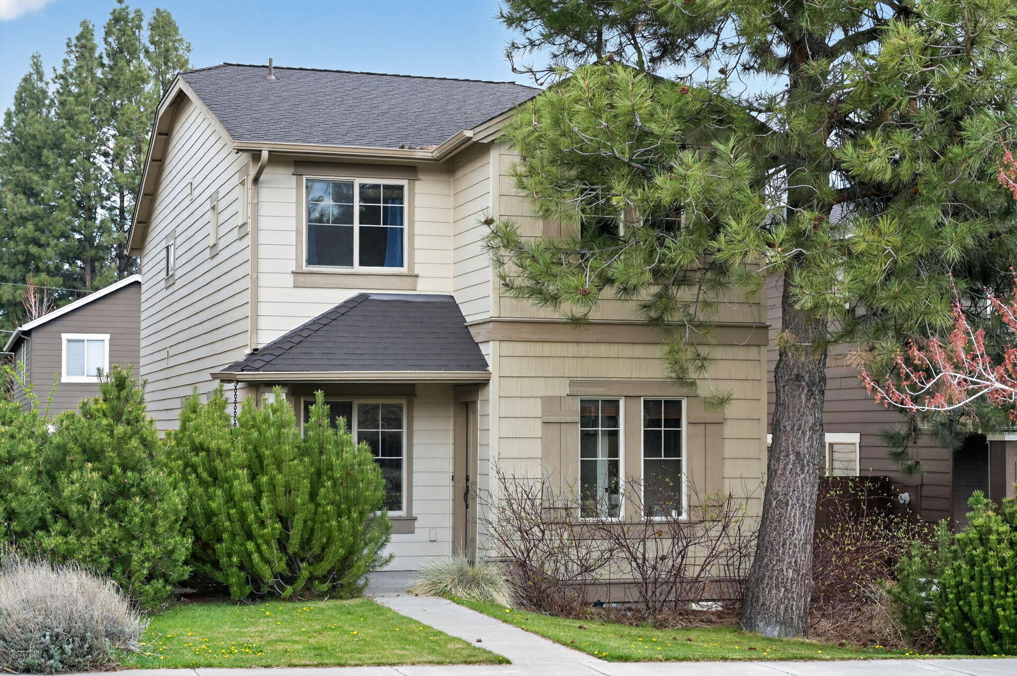 20252 Badger Road Bend, OR 97702 - Photo 2 of 36 20252-Badger-Rd-Bend-OR-97702-137