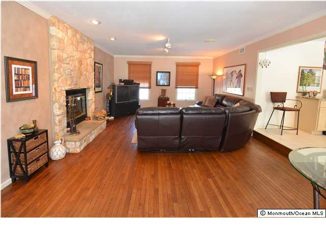 3 Riverside Lane Holmdel, NJ 07733 - Photo 10 of 25 Additional Photo