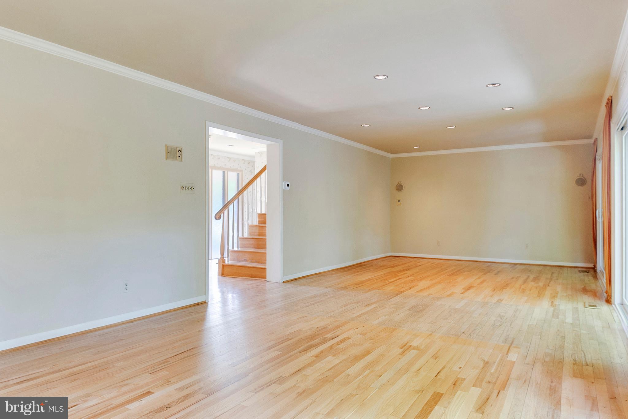 Great room with ample living space