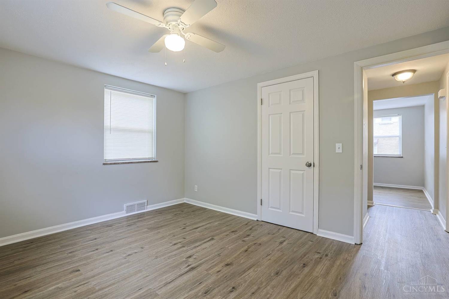 6800 Cheviot Road Cincinnati, OH 45247 - Photo 16 of 35