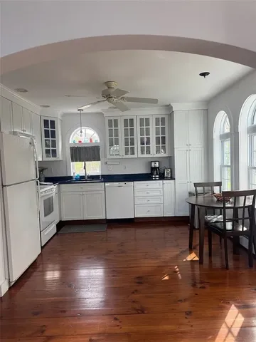 $3,200 | 67 Lawrence Court, Tiverton, RI 02878