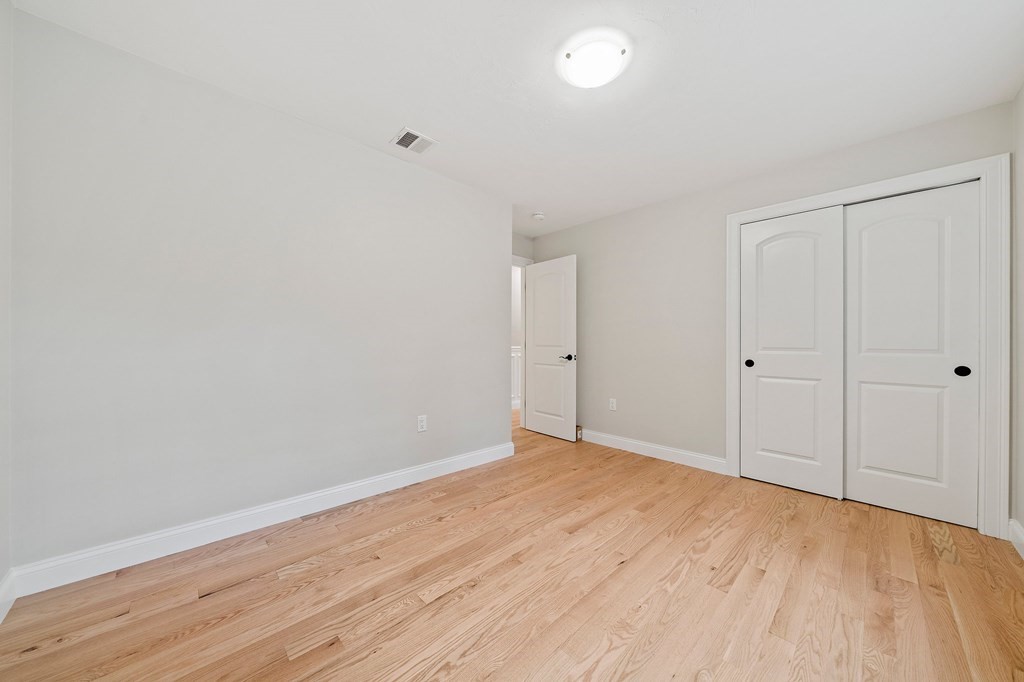 23 Ridge Avenue Pembroke, MA 02359 - Photo 18 of 35 Gallery Image 18