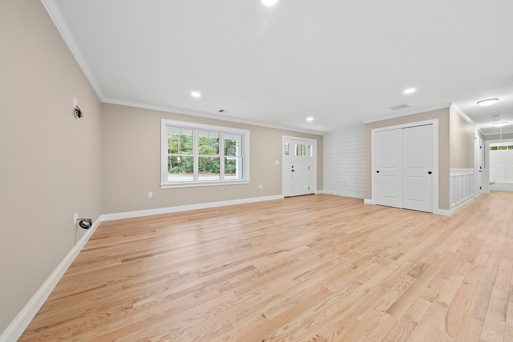 23 Ridge Avenue Pembroke, MA 02359 - Photo 6 of 35 Gallery Image 6
