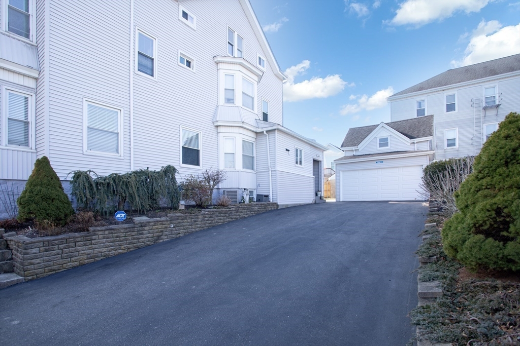 27 Gagnon Street Fall River, MA 02723 - Photo 5 of 39