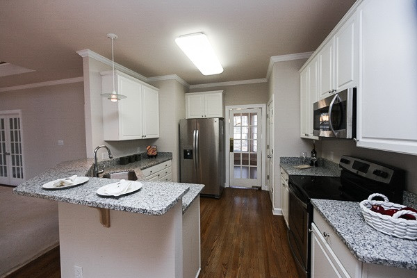 2509 Sunnystone Way Raleigh, NC 27613 - Photo 6 of 15 Kitchen