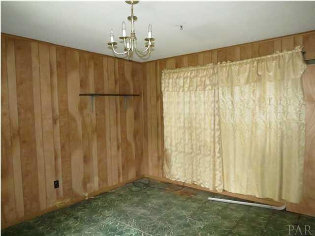 4477 East Montclair Road Pensacola, FL 32505 - Photo 4 of 9 Gallery Image 4