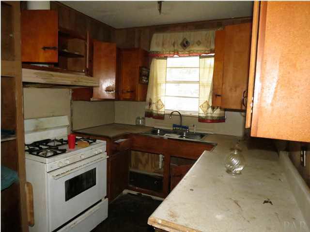 4477 East Montclair Road Pensacola, FL 32505 - Photo 7 of 9 Gallery Image 7