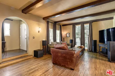 $2,300,000 | 457 North Orange Drive, Los Angeles, CA 90036