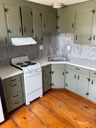 $1,100 | 916 Windsor Avenue, Unit 2W, Windsor, CT 06095