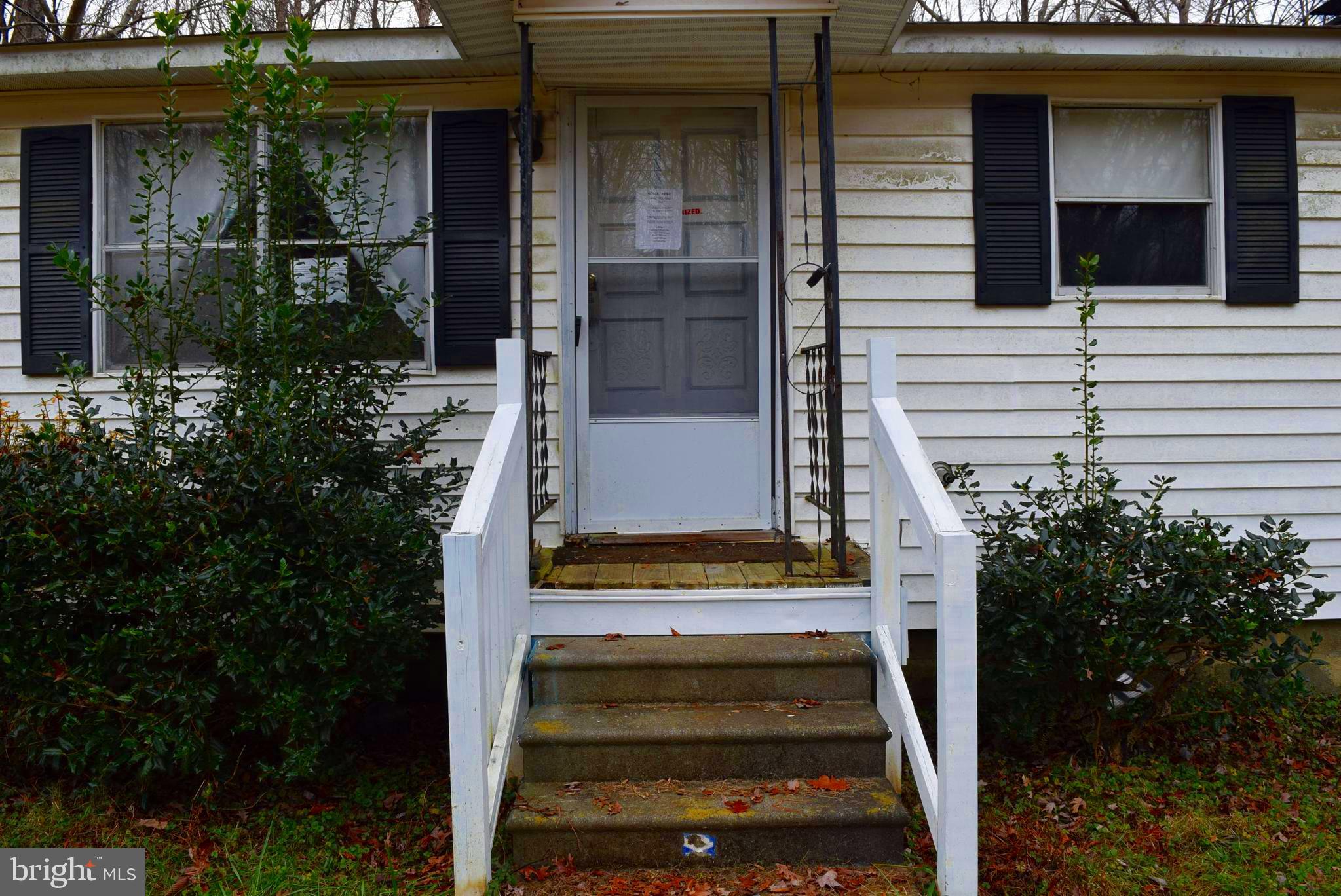 1144 Jackson Road Bumpass, VA 23024 - Photo 17 of 42 Front Entry