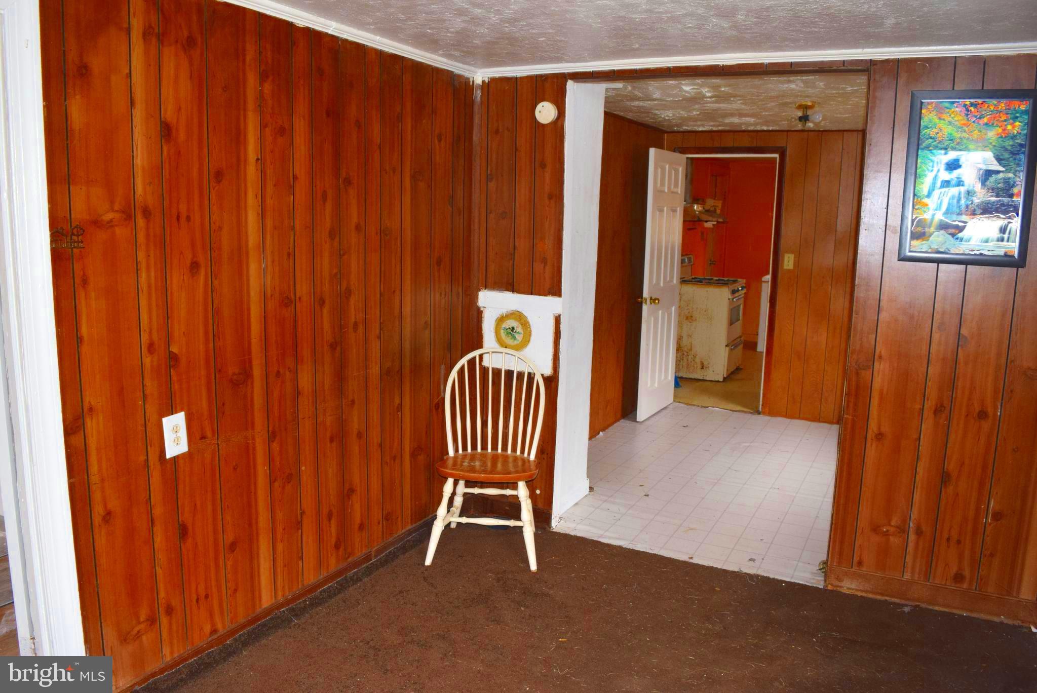 1144 Jackson Road Bumpass, VA 23024 - Photo 19 of 42 Living Room