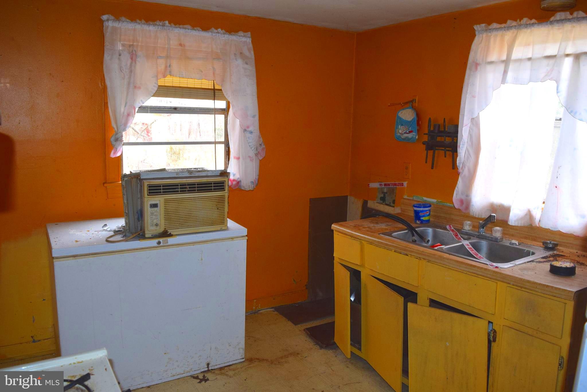 1144 Jackson Road Bumpass, VA 23024 - Photo 26 of 42 Kitchen