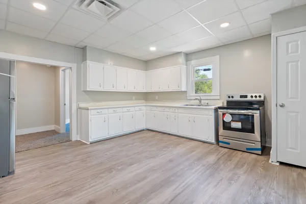 $675,000 | 300 West Railroad Street, Dickson, TN 37055