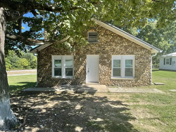 $675,000 | 300 West Railroad Street, Dickson, TN 37055