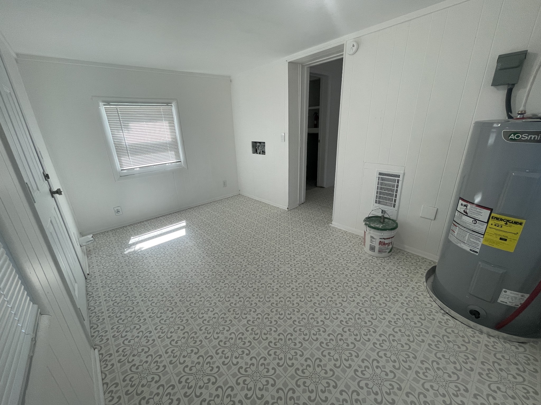 300 West Railroad Street Dickson, TN 37055 - Photo 45 of 58 a view of a livingroom with wooden floor and a sink