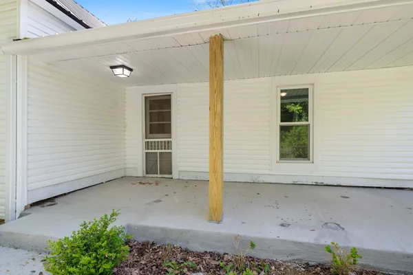 $675,000 | 300 West Railroad Street, Dickson, TN 37055
