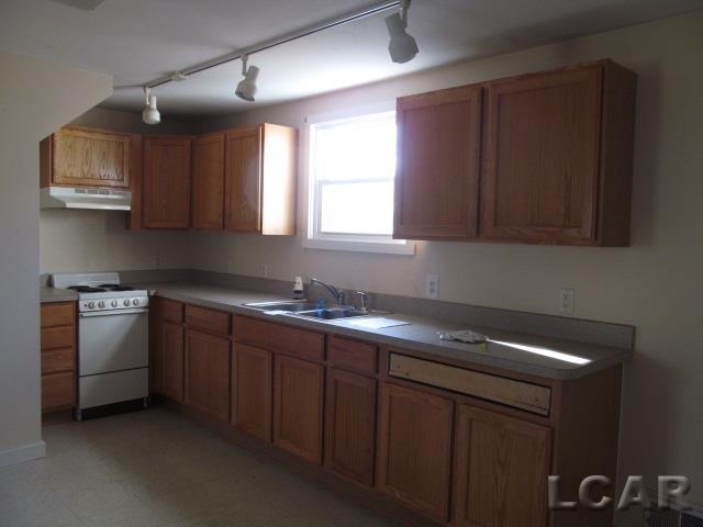 4011 Monroe Road Tipton, MI 49287 - Photo 6 of 14