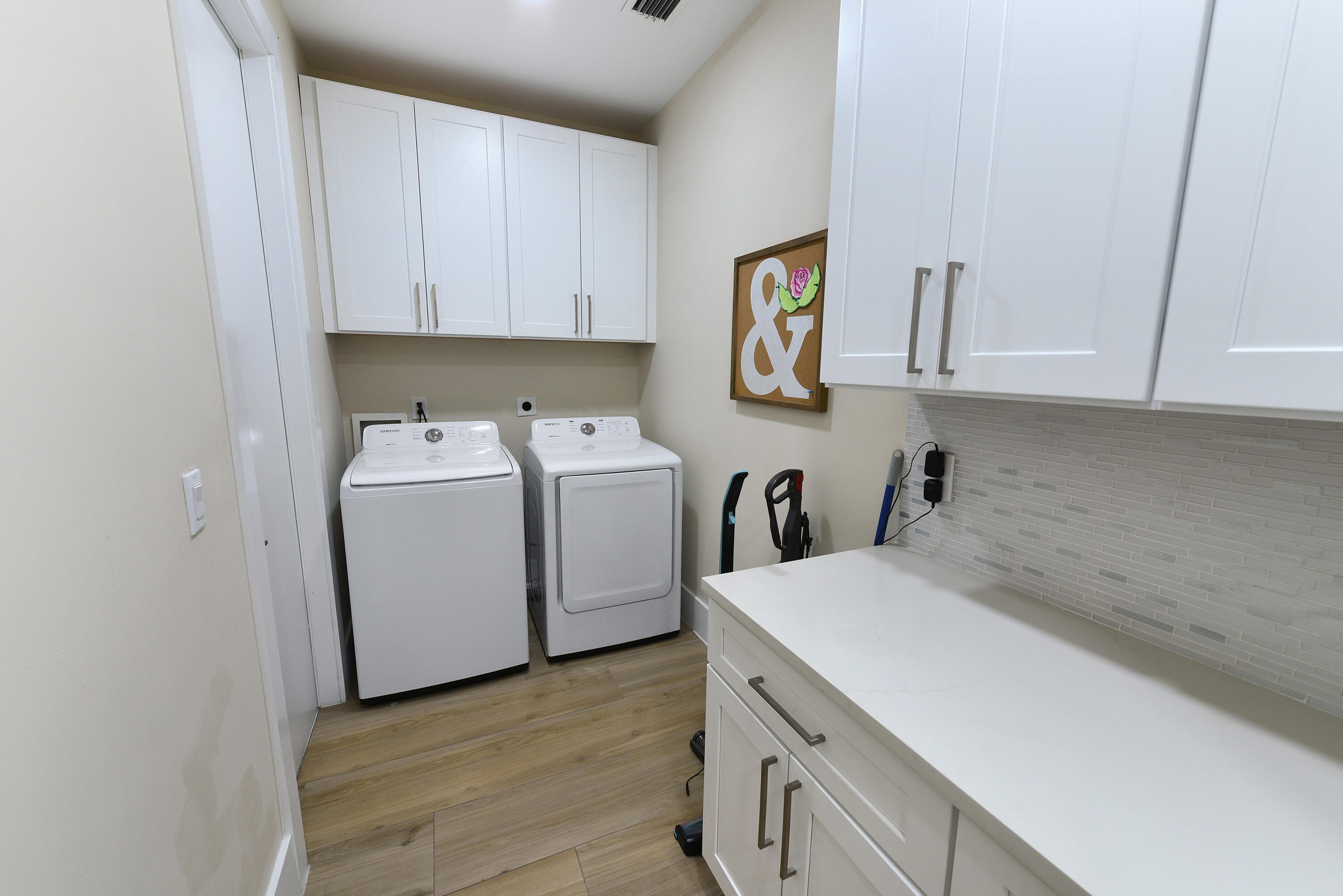 7111 Mallorca Crescent Boca Raton, FL 33433 - Photo 16 of 43 Laundry Room