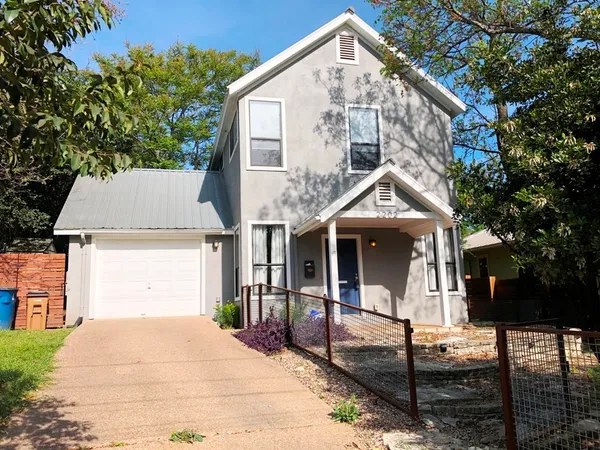 $3,600 | 2202 East Side Drive, Austin, TX 78704