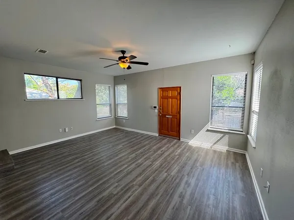 $3,600 | 2202 East Side Drive, Austin, TX 78704