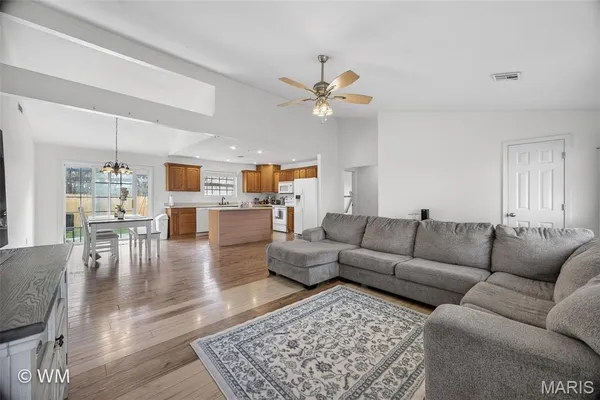 $190,000 | 1134 Apple Lane, Lebanon, MO 65536