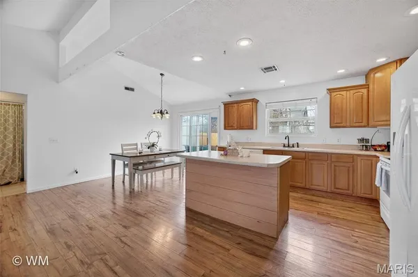 $190,000 | 1134 Apple Lane, Lebanon, MO 65536