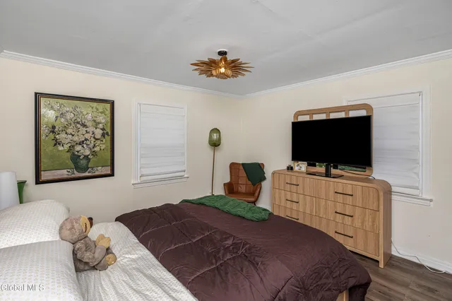 $349,900 | 2040 Arkona Court, Niskayuna, NY 12309