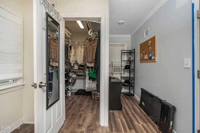 $349,900 | 2040 Arkona Court, Niskayuna, NY 12309