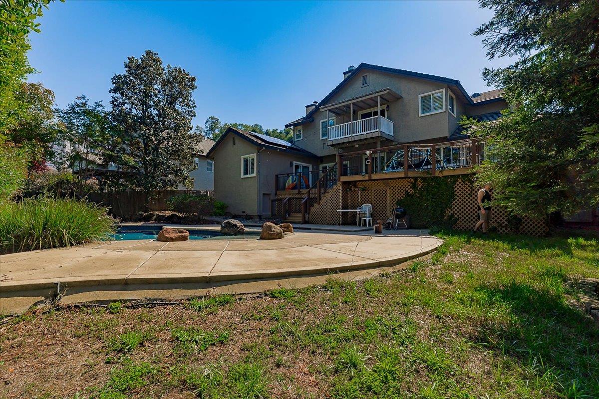 2565 Bertella Road Cameron Park, CA 95682 - Photo 31 of 31 a front view of a house with a yard