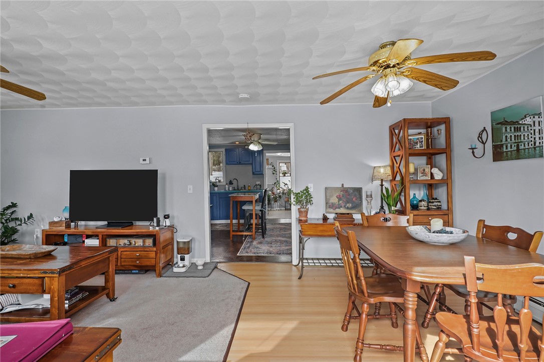 22 Harris Street Coventry, RI 02816 - Photo 6 of 38 Unit 1: Dining area
