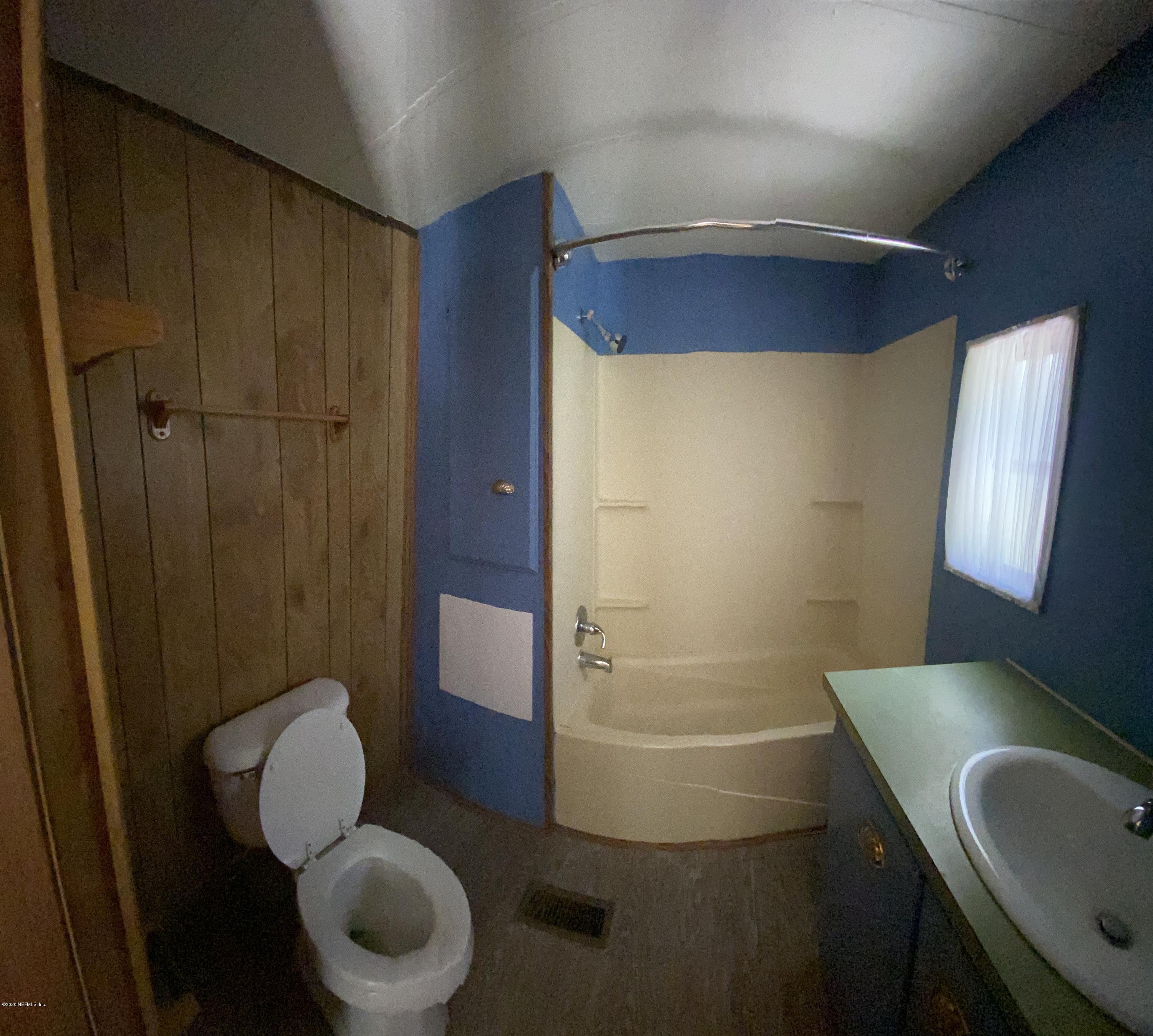 97590 Chester River Road Yulee, FL 32097 - Photo 12 of 22 Main Bathroom