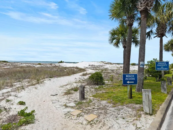 $330,000 | 8436 Gulf Boulevard, Unit 422, Navarre, FL 32566