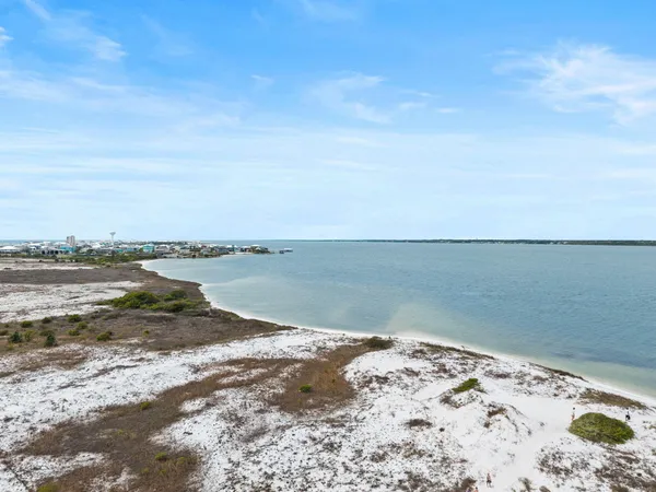 $330,000 | 8436 Gulf Boulevard, Unit 422, Navarre, FL 32566