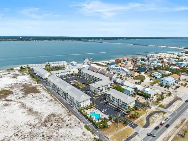 $330,000 | 8436 Gulf Boulevard, Unit 422, Navarre, FL 32566