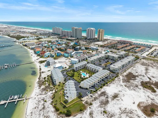 $330,000 | 8436 Gulf Boulevard, Unit 422, Navarre, FL 32566