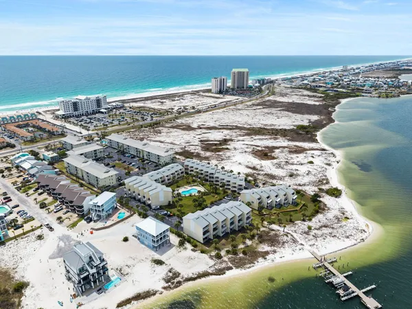 $330,000 | 8436 Gulf Boulevard, Unit 422, Navarre, FL 32566