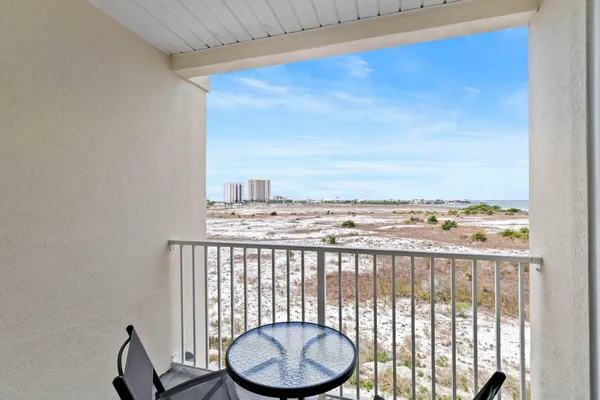 $330,000 | 8436 Gulf Boulevard, Unit 422, Navarre, FL 32566
