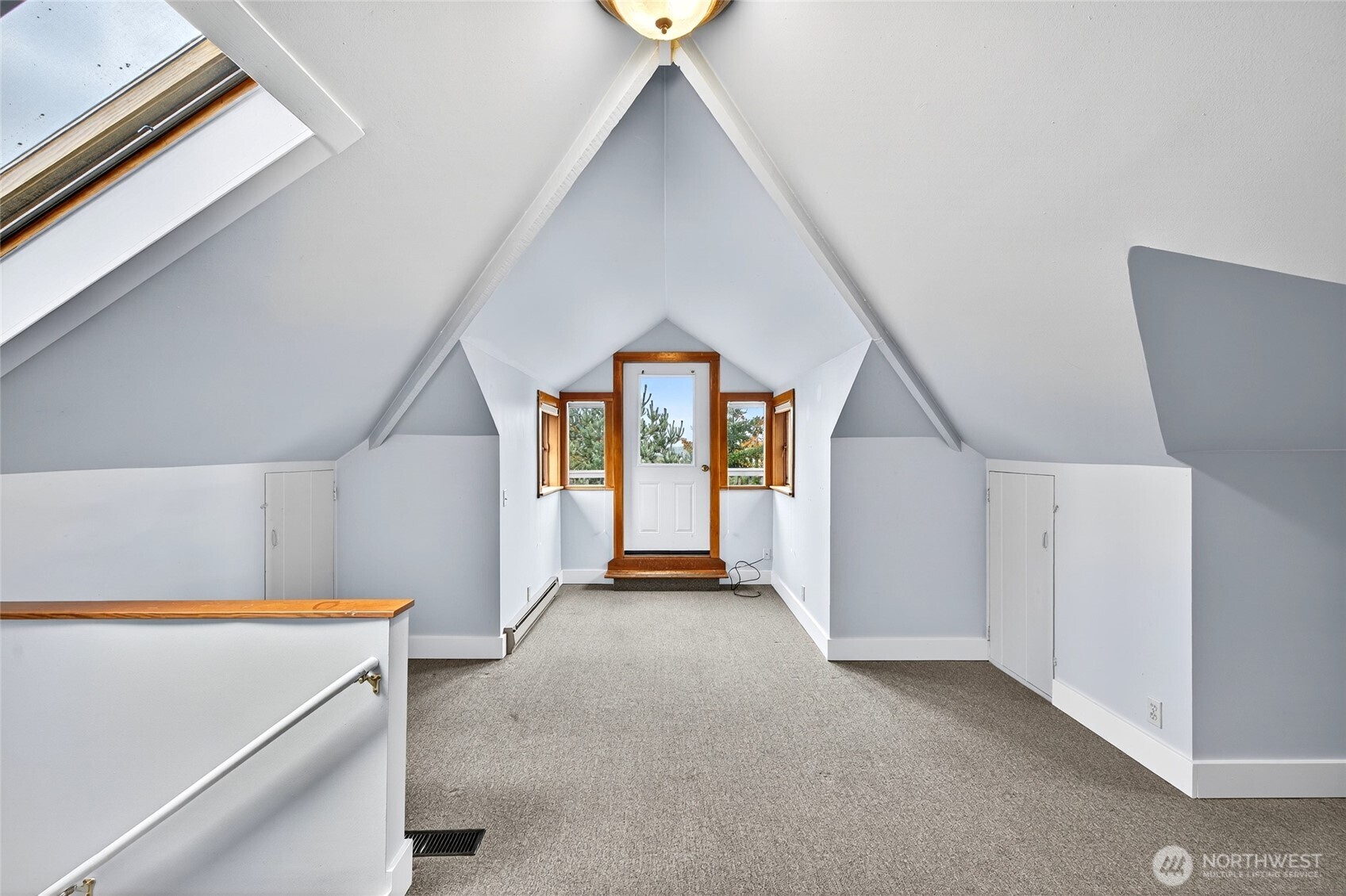 132 30th Avenue Seattle, WA 98122 - Photo 5 of 30