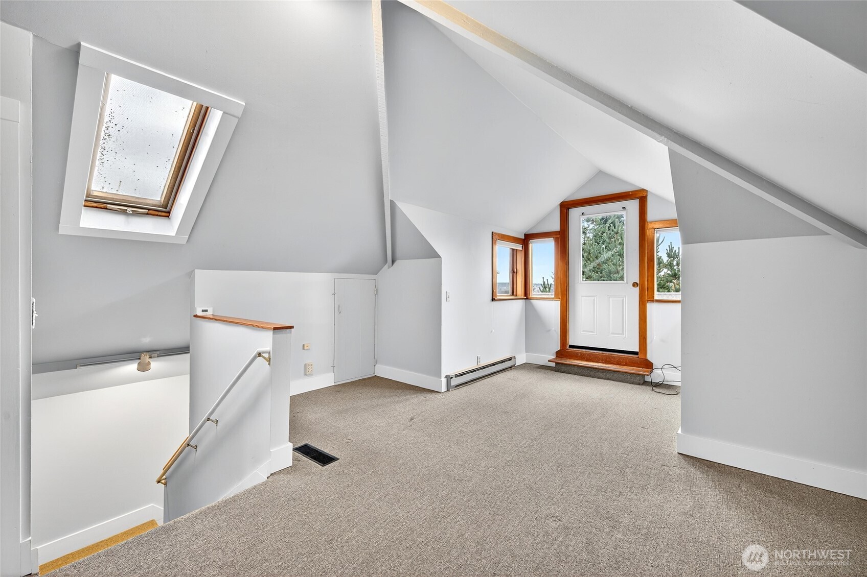 132 30th Avenue Seattle, WA 98122 - Photo 9 of 30