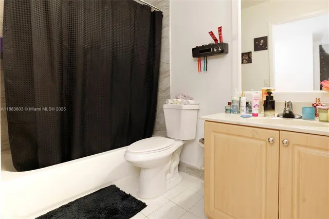 $277,000 | 9725 Hammocks Boulevard, Unit 108F, Miami, FL 33196