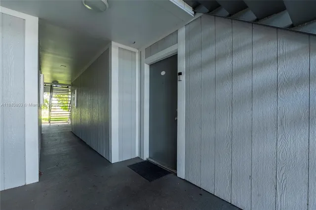 $277,000 | 9725 Hammocks Boulevard, Unit 108F, Miami, FL 33196