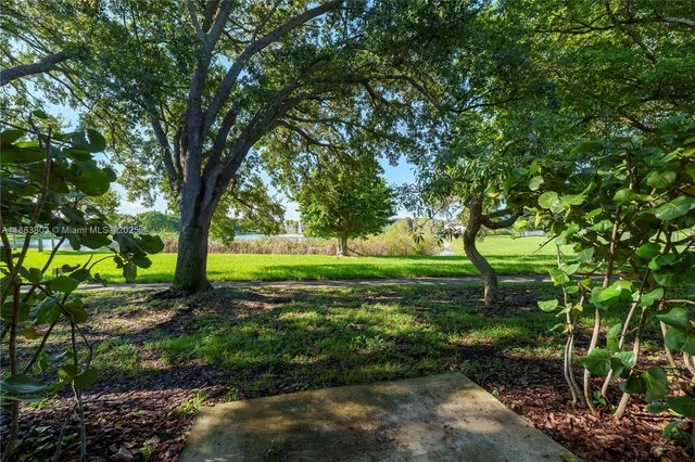 $277,000 | 9725 Hammocks Boulevard, Unit 108F, Miami, FL 33196