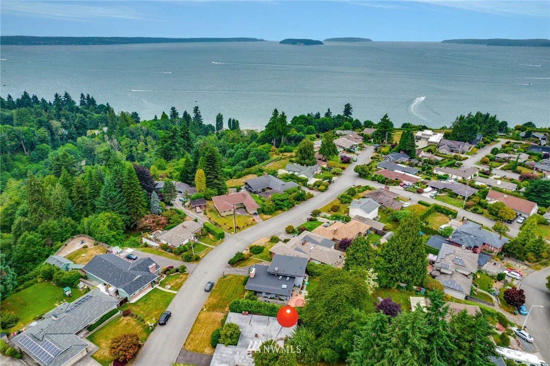 421 View Ridge Drive Everett, WA 98203 - Photo 3 of 19