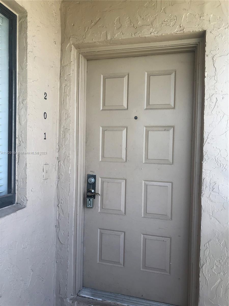 330 Racquet Club Road, Unit 201 Weston, FL 33326 - Photo 5 of 43 a bathroom with closet