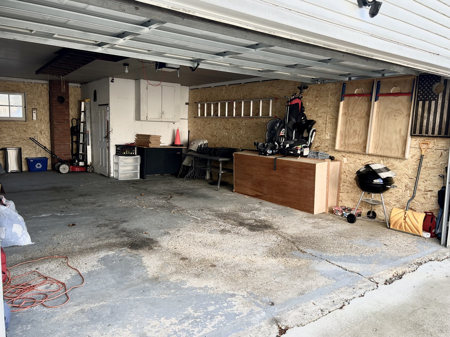 428 East Thompson Street Princeton, IL 61356 - Photo 20 of 22 a view of a room with gym equipment