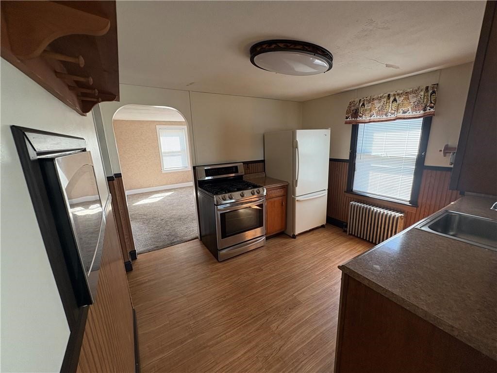 357 Chapmans Avenue Warwick, RI 02886 - Photo 12 of 24 Kitchen