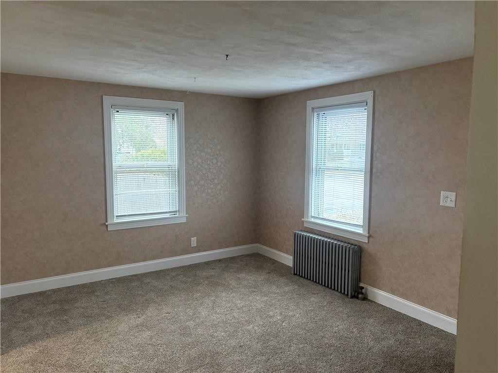357 Chapmans Avenue Warwick, RI 02886 - Photo 4 of 24 Dining room