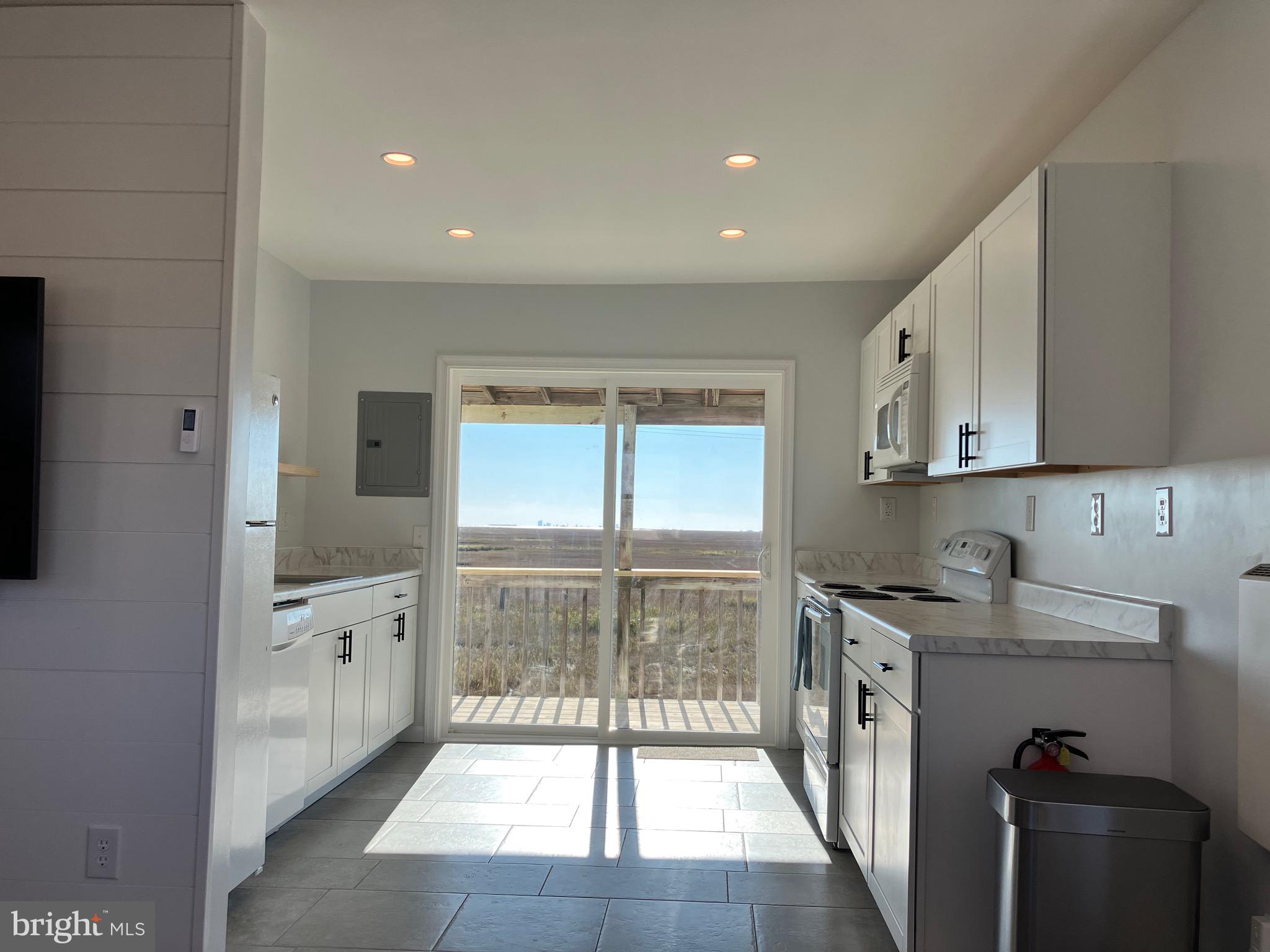415 Dock Road West Creek, NJ 08092 - Photo 9 of 33