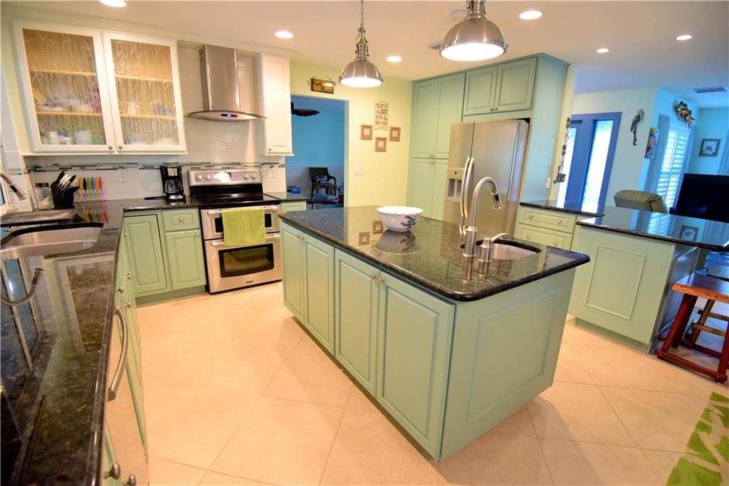 1124 Northwest Spruce Ridge Drive Stuart, FL 34994 - Photo 12 of 42 Gallery Image 12